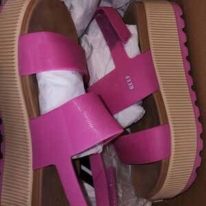 Reef Water Vista Higher Orchid Women's Pink Beach Sandals Sz. 7
